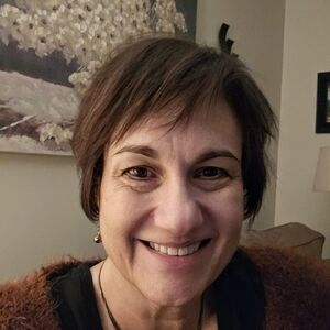 Meet your Posher, Stefanie